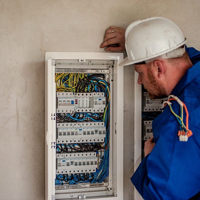 Electrical panel services